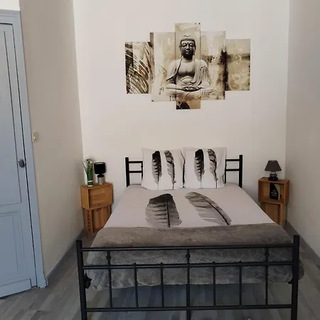 Maison Calme 펜션 라 레올르